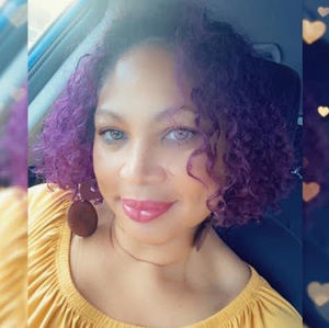 Meet your Posher, Selena